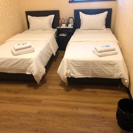 Hayot Hostel Tachkent Extérieur photo