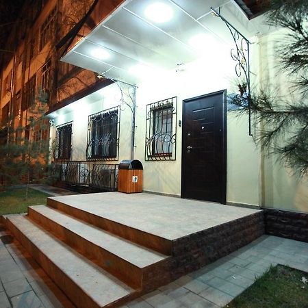 Hayot Hostel Tachkent Extérieur photo