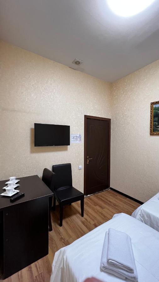 Hayot Hostel Tachkent Extérieur photo