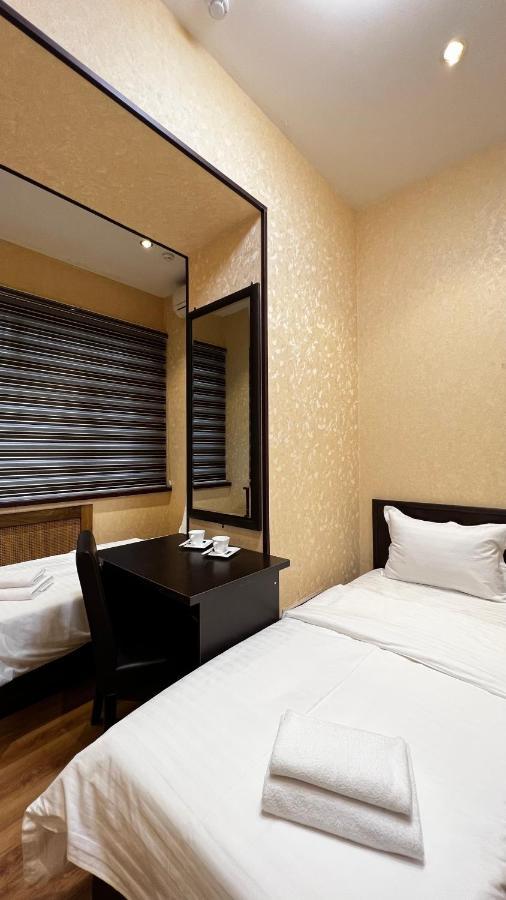 Hayot Hostel Tachkent Extérieur photo