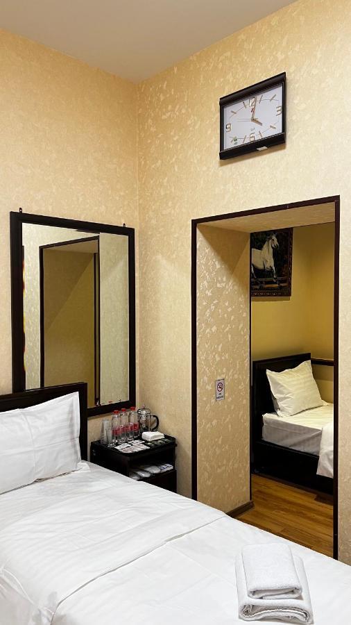 Hayot Hostel Tachkent Extérieur photo