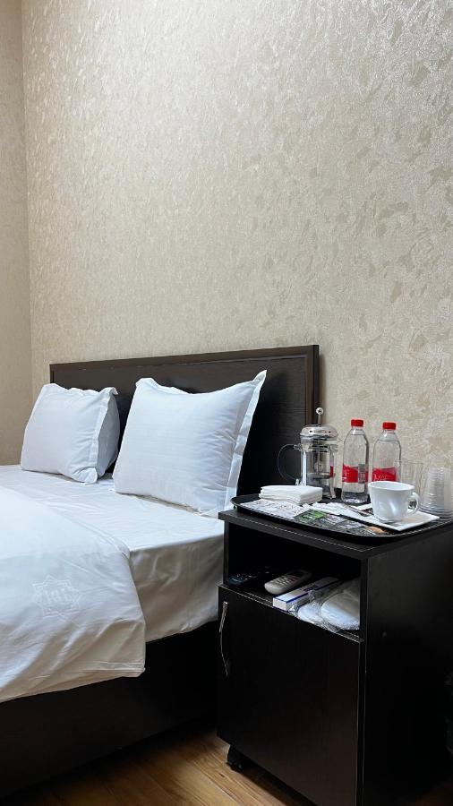 Hayot Hostel Tachkent Extérieur photo