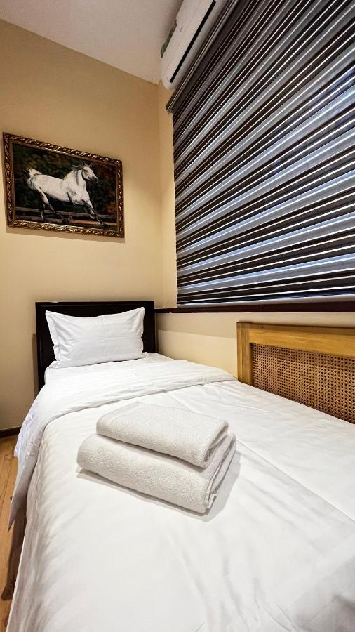 Hayot Hostel Tachkent Extérieur photo